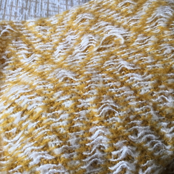 Set of two infinity scarves - Picture 4 of 4